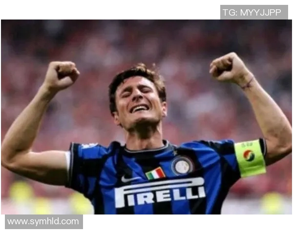 个头最低的足球明星如何在绿茵场上创造辉煌传奇与不屈精神