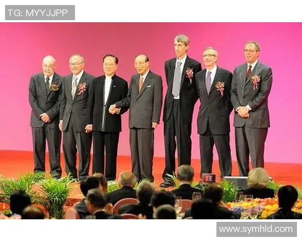 对话杨军：回顾乒乓球生涯的辉煌与挑战与未来展望